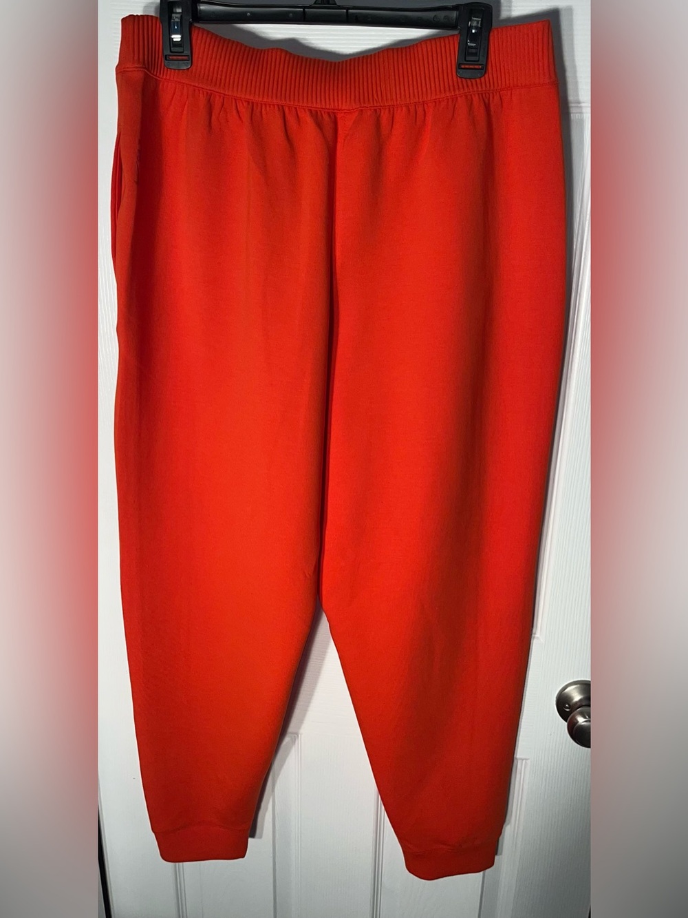 $90 NWT Women’s NIKE Large L 24.7 Impossibly Soft Dri-FIT Mid-Rise Jogger Pants - Picture 9 of 15